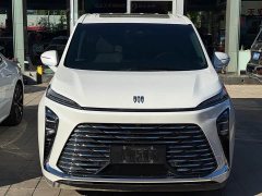 Buick GL8 Luzun Respect Edition - ფოტო 2