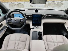 NIO ES8 580KM Six-Seater - ფოტო 9