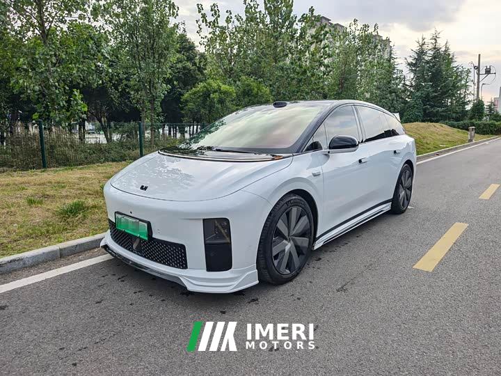 Li Auto i6 Four-Wheel Drive Standard Edition