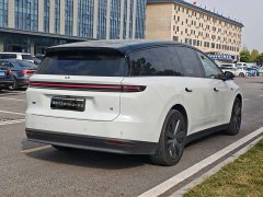 Li Auto i8 Standard Edition - ფოტო 10