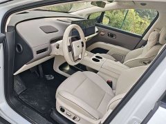 Li Auto i8 Standard Edition - ფოტო 4