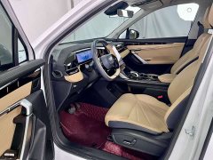 Geely Boyue L 1.5TD DCT Luxury - ფოტო 7