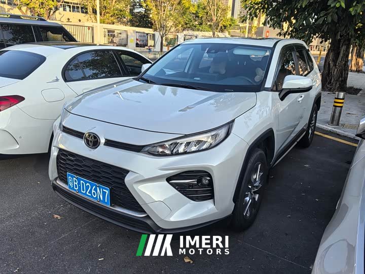 Toyota Vlanda 2.0L CVT FWD Luxury - автомобиль из Китая