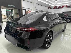 BMW 5 Series 525Li M Sport Package - ფოტო 17