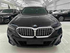 BMW 5 Series 525Li M Sport Package - ფოტო 2