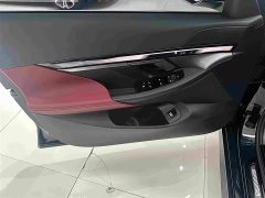BMW 5 Series 525Li M Sport Package - ფოტო 5