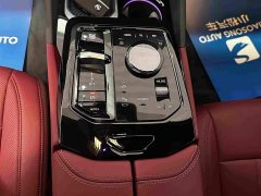 BMW 5 Series 525Li M Sport Package - ფოტო 9