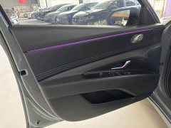 Hyundai Elantra 1.5L CVT Luxury - photo 11
