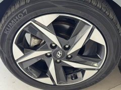 Hyundai Elantra 1.5L CVT Luxury - photo 3