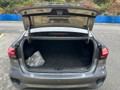 SAIC MG i5 1.5L CVT Platinum Edition - ფოტო 12
