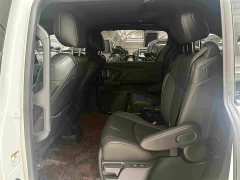 Toyota Sienna 2.5L Hybrid AWD Premium - фото 12