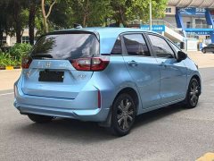 Honda Fit 1.5L CVT Trendy Sunroof Edition - photo 4