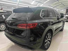 Volkswagen Touareg 3.0TSI Ruixiang Classic Sport Package - фото 19