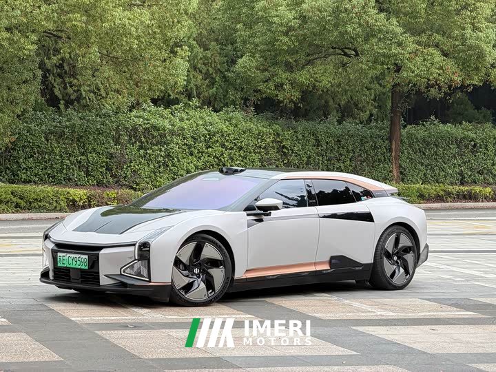 HiPhi Z Five-Seater - ავტომობილი ჩინეთიდან