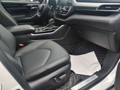 Toyota Highlander 2.5L Intelligent Hybrid AWD Luxury 7-Seater - photo 12
