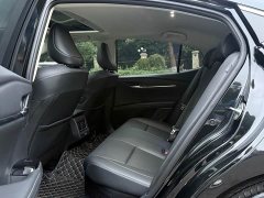 Toyota Camry Dual-Engine 2.0HS Sports Edition - photo 13