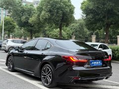 Toyota Camry Dual-Engine 2.0HS Sports Edition - photo 18