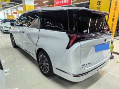 Buick GL8 Luxe Smart Comfort Edition - ფოტო 15