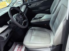 Buick GL8 Luxe Smart Comfort Edition - ფოტო 4