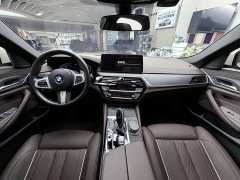 BMW 5 Series Facelift 530Li M Sport Luxury - ფოტო 5