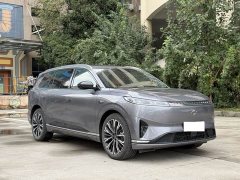 BMW eπ008 Six-Seat Pure Electric Family Comfort Edition - photo 3