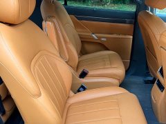 BMW eπ008 Six-Seat Pure Electric Family Comfort Edition - photo 8