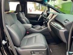 Toyota Vellfire Crown Hybrid 2.5L HV Premium Edition - photo 12