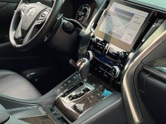 Toyota Vellfire Crown Hybrid 2.5L HV Premium Edition - photo 13