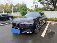BMW 7 Series 735Li Luxury Package - ფოტო 1