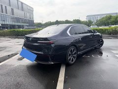 BMW 7 Series 735Li Luxury Package - ფოტო 4