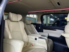 Toyota Alphard Hybrid 2.5L Luxury - фото 7