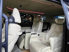 Toyota Alphard Hybrid 2.5L Luxury - фото 9