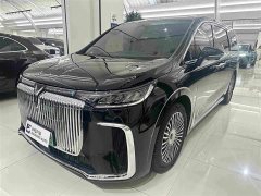 Voyah Lantu Dreamchaser PHEV AWD Excellence Kunpeng Edition - photo 1