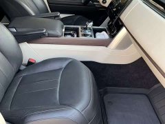 Land Rover Range Rover 3.0L V6 400PS Grand Jubilee Extended Wheelbase - photo 3