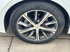 Geely Emgrand 4th Generation 1.5L CVT Flagship - ფოტო 9