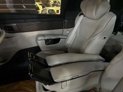 Toyota Vellfire Crown Hybrid 2.5L Ink Gold Executive Edition - ფოტო 4