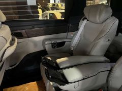 Toyota Vellfire Crown Hybrid 2.5L Ink Gold Executive Edition - ფოტო 6