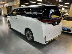 Toyota Vellfire Crown Hybrid 2.5L Ink Gold Executive Edition - ფოტო 9