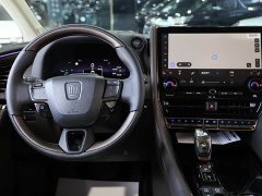 Toyota Vellfire Crown Hybrid 2.5L Ink Gold Executive Edition - фото 11