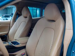 Aston Martin DBX 4.0T V8 - ფოტო 20