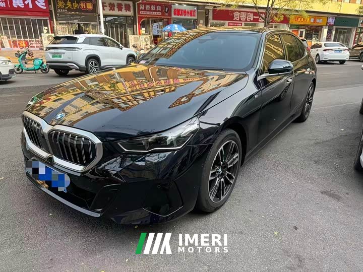 BMW 5 Series 530Li xDrive M Sport Package - ავტომობილი ჩინეთიდან