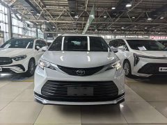 Toyota Sienna 2.5L Hybrid AWD Premium - фото 2