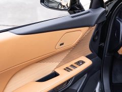 Lexus ES 300h - ფოტო 18