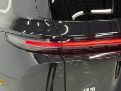 Li Auto L9 Ultra - фото 12