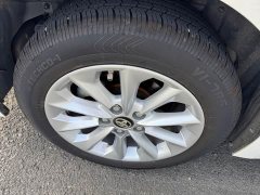 Toyota Corolla Hybrid 1.8L E-CVT Pioneer Edition - photo 16