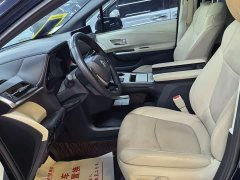 Toyota Grevias 2.5L Hybrid Premium VIP Edition - photo 4