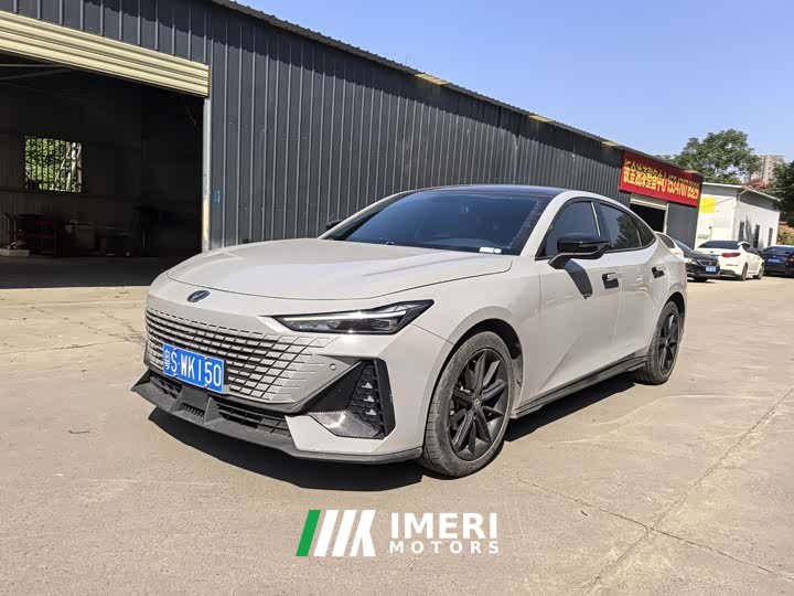 Changan UNI-V 1.5T Deluxe