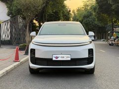 Li Auto L6 Pro - ფოტო 2
