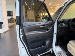 Toyota Vellfire Crown Hybrid 2.5L Graphite Gold Edition - photo 10