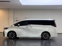 Toyota Vellfire Crown Hybrid 2.5L Graphite Gold Edition - photo 4